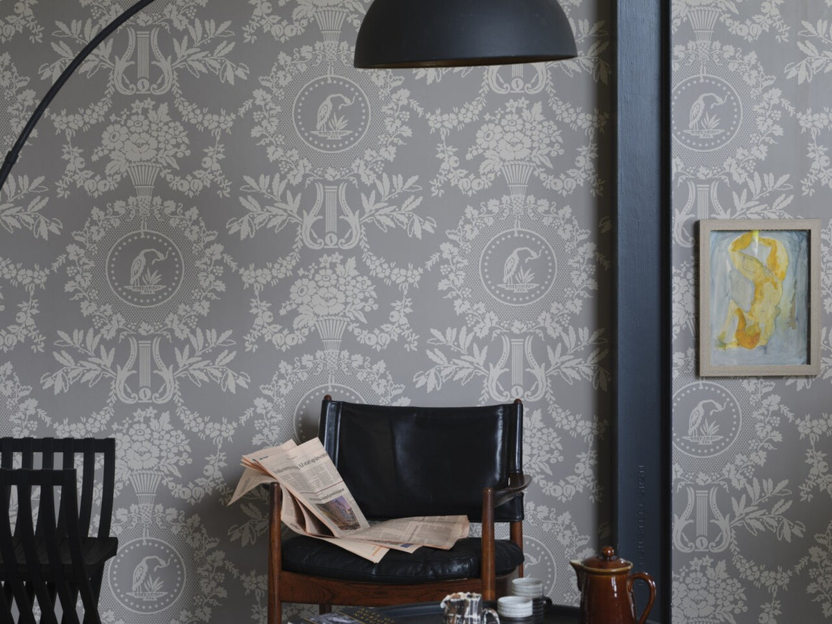 Farrow & Ball The Purnon Papers BP 6202 Purnon behang in een interieur, sfeerbeeld 2