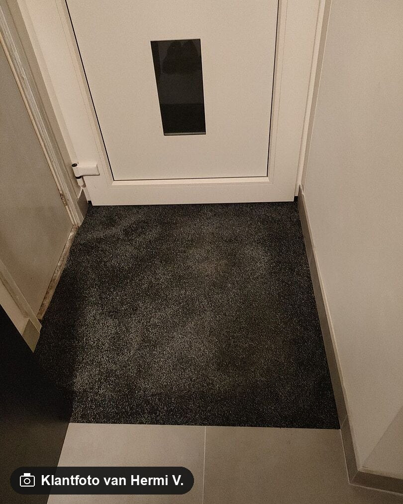 Klantfoto van Hermi V. bij Hamat Briljant 007 Antraciet – Schoonloopmat op maat