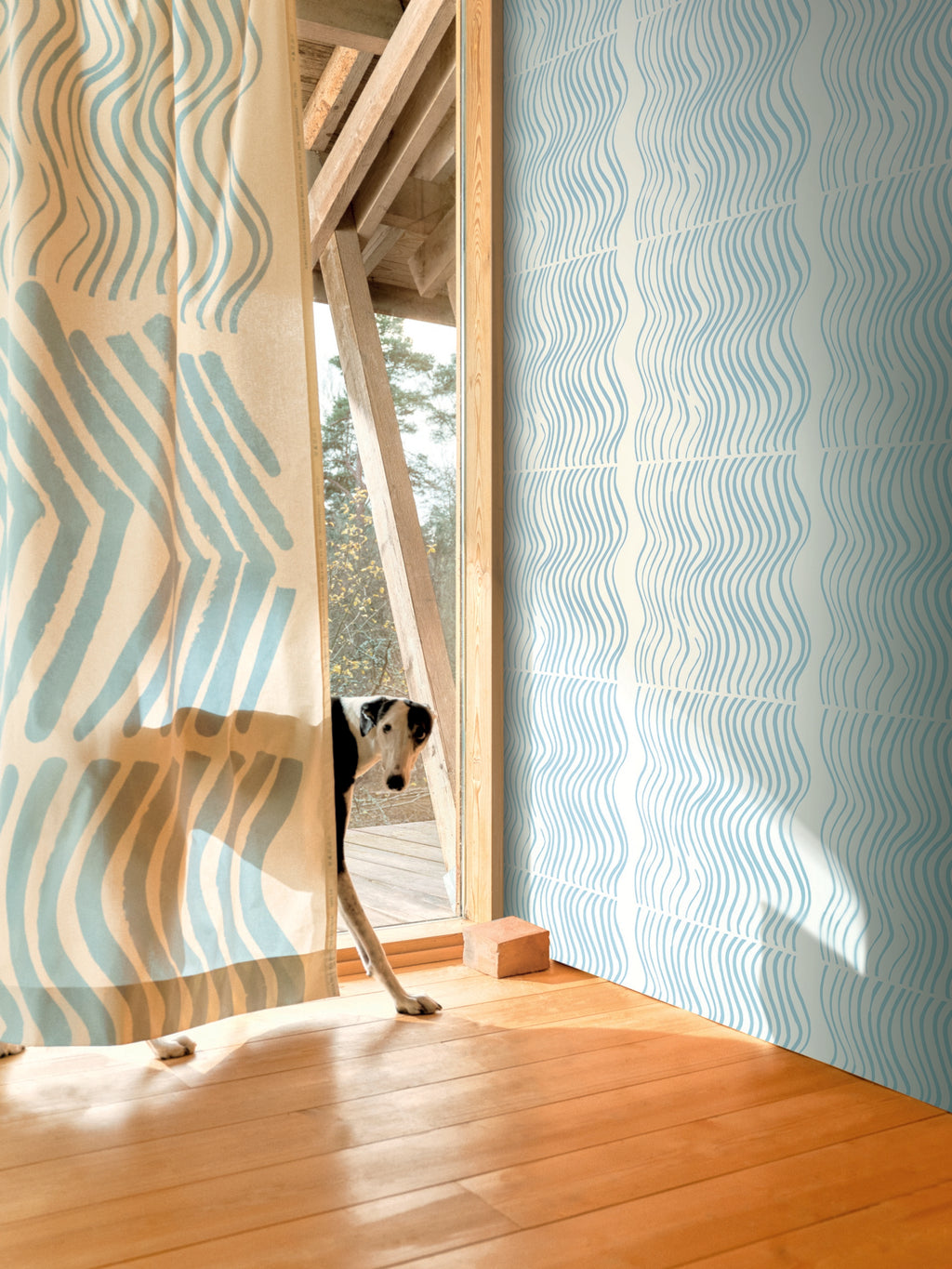 Hookedonwalls Marimekko Volume 06 Silkkikuikka 14120 behang sfeerbeeld