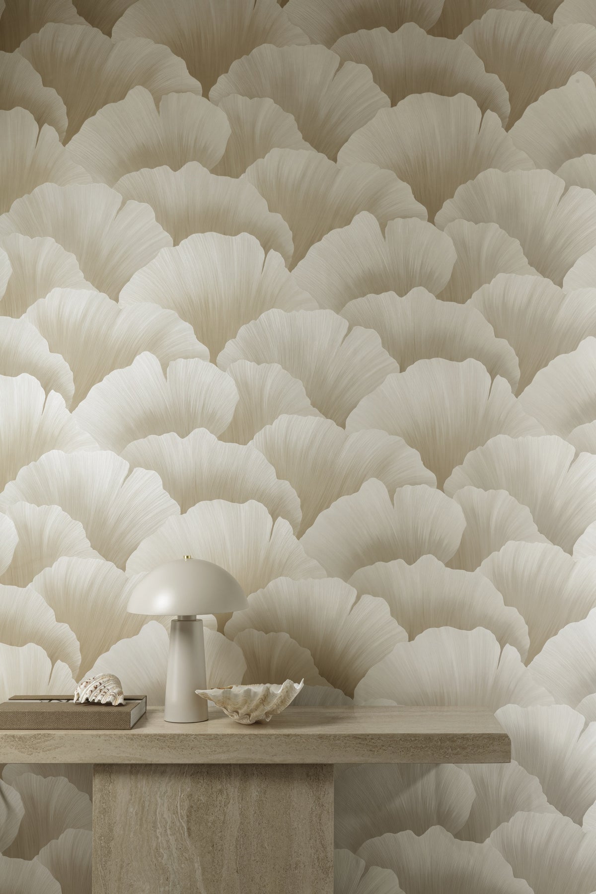 Hookedonwalls Ginkgo Ginkgo 21901 behang sfeerbeeld