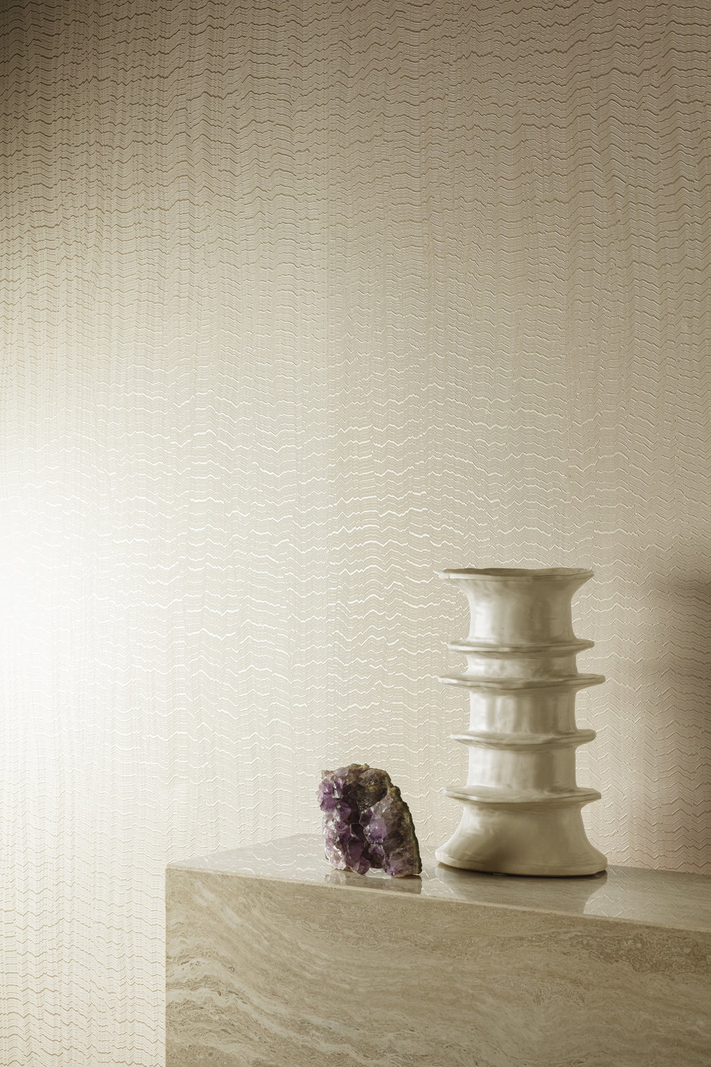 Hookedonwalls Ginkgo Wave 21944 behang sfeerbeeld
