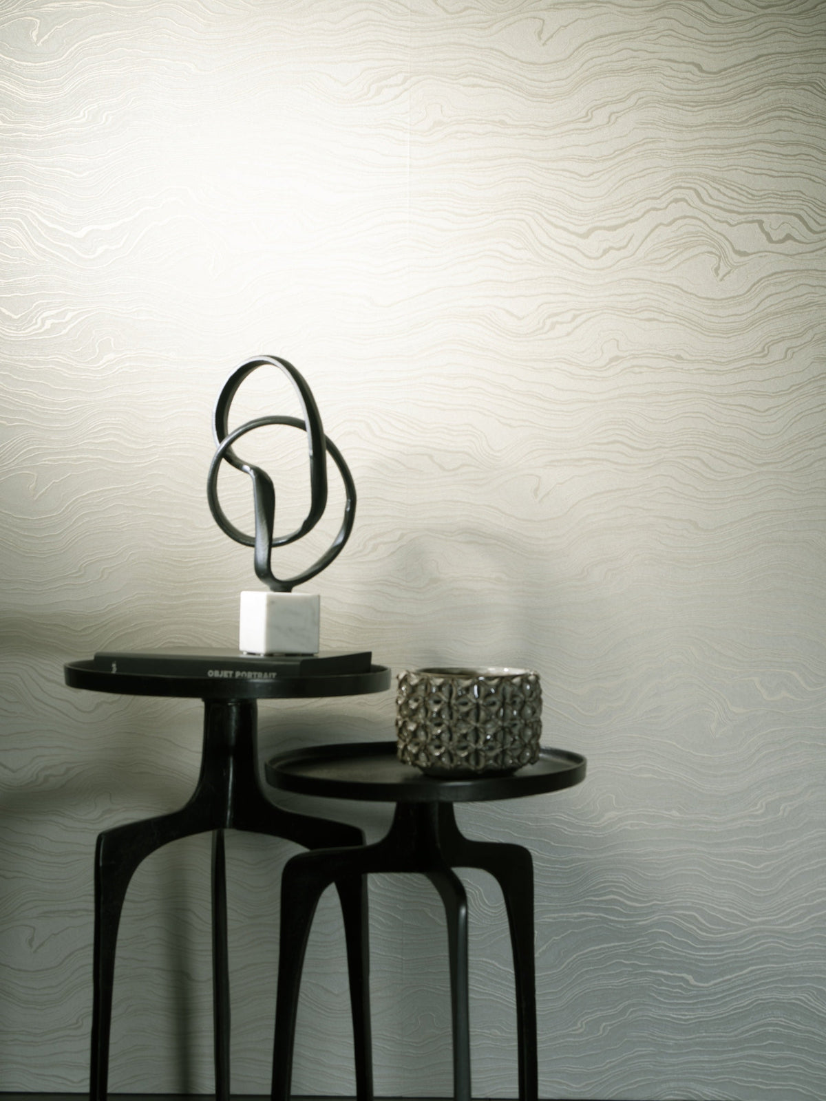 Hookedonwalls New Wave Moire 24846 behang sfeerbeeld