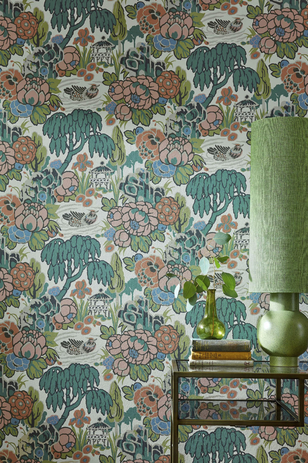 Hookedonwalls Young Traditionals Mandarin Garden 27806 behang sfeerbeeld