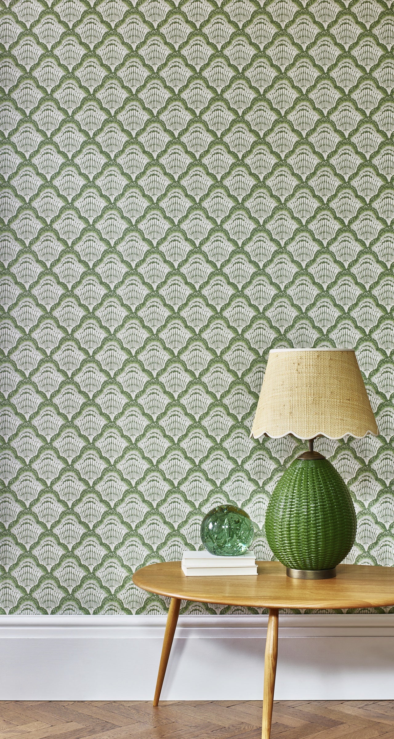 Hookedonwalls Young Traditionals Calico Shell 27841 behang sfeerbeeld