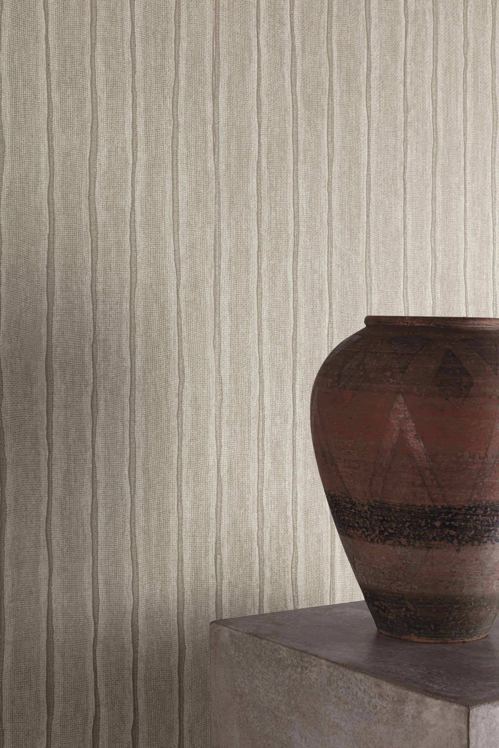 Hookedonwalls Woven Island Ruffle 28864 behang sfeerbeeld