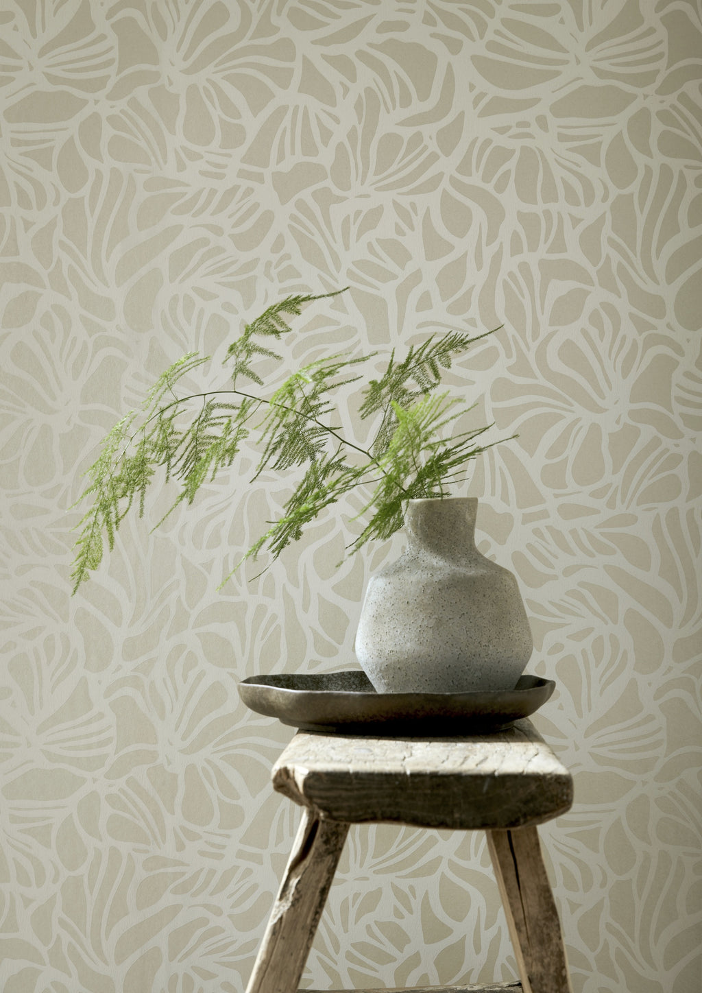 Hookedonwalls Soft Symmetry Impression 68660 behang sfeerbeeld