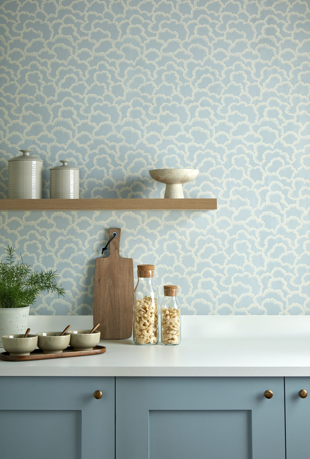 Hookedonwalls Soft Symmetry Cloud 68691 behang sfeerbeeld