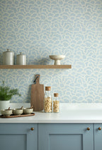 Hookedonwalls Soft Symmetry Cloud 68691 behang sfeerbeeld