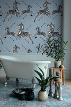 Hookedonwalls Scalamandre Zebras JV26004 behang sfeerbeeld