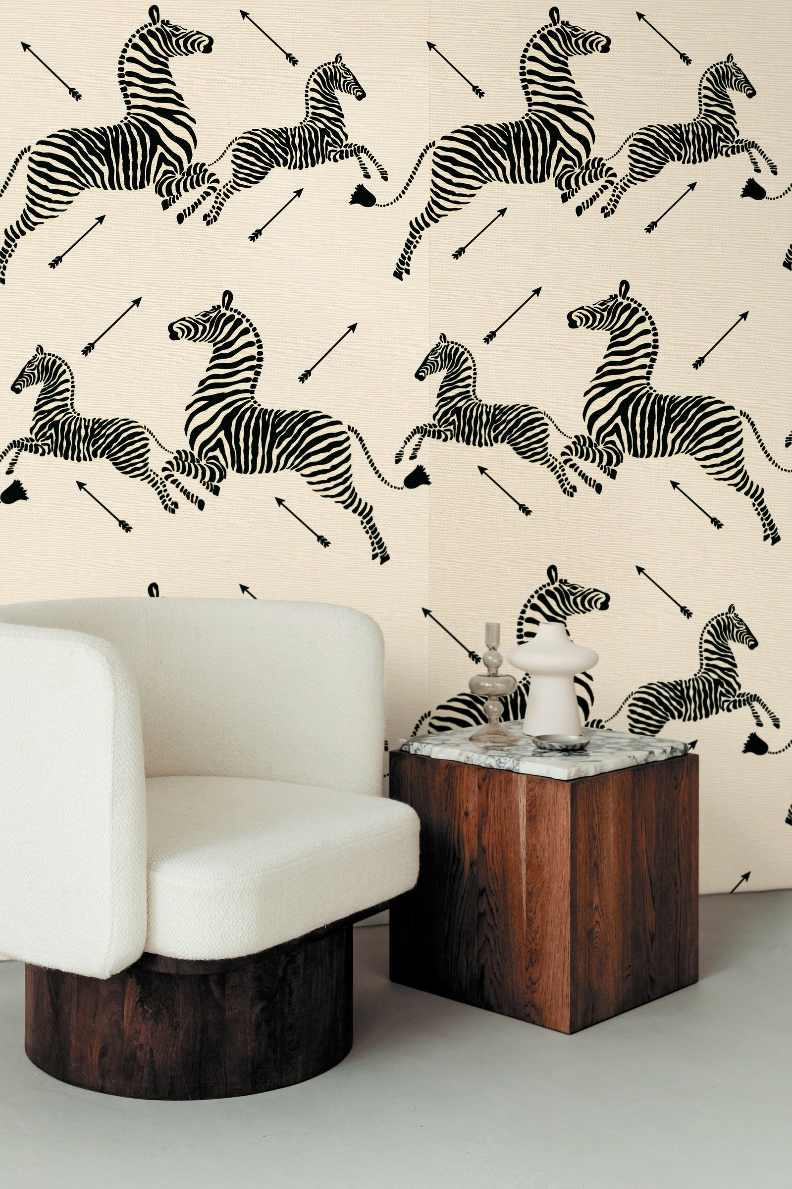 Hookedonwalls Scalamandre Zebras JV26006 behang sfeerbeeld