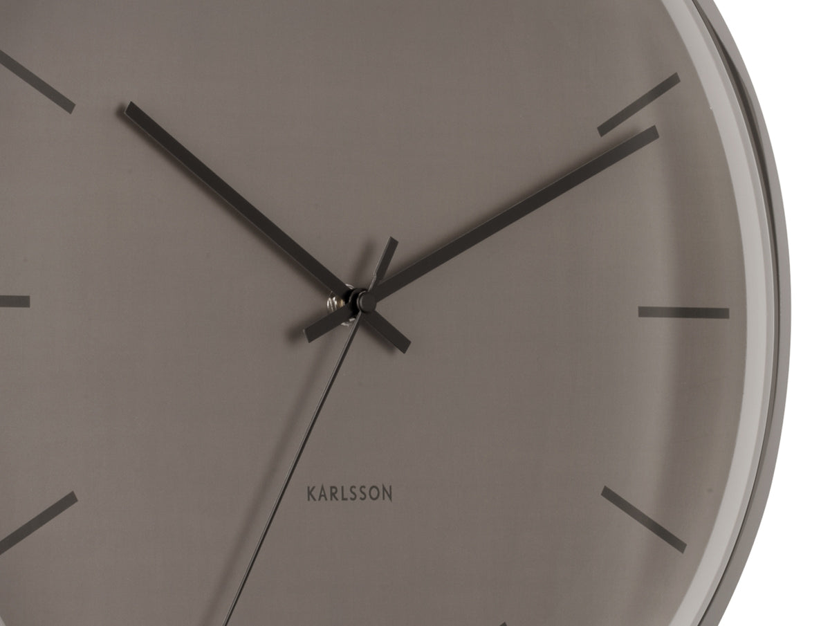 Karlsson wandklok Nirvana Globe, donker warm grijs, detail
