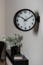 Karlsson wandklok New Classic Double Sided, wit, sfeerfoto in interieur