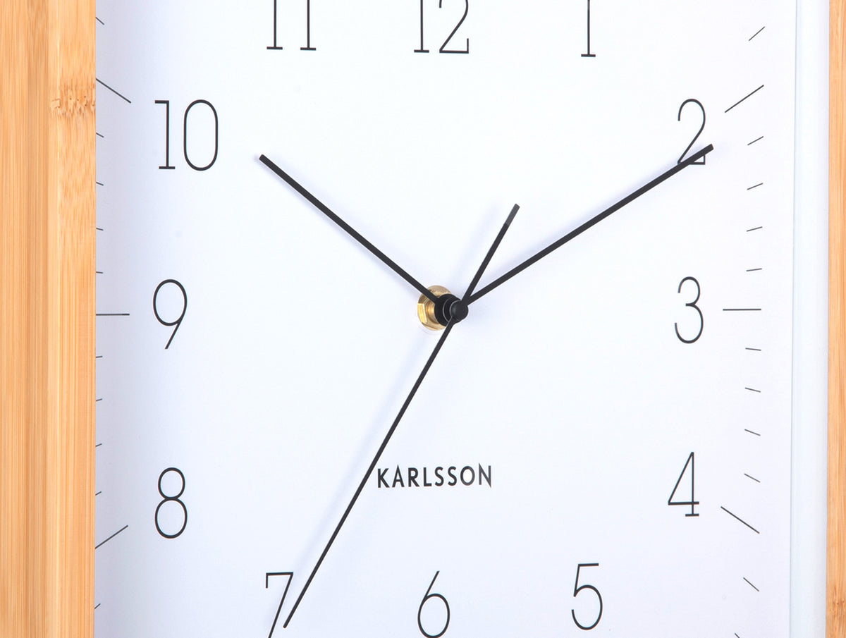 Karlsson wandklok Neat Cuadrado, wit, detail: zwarte wijzers en cijfers, gouden middenpunt, Karlsson-logo