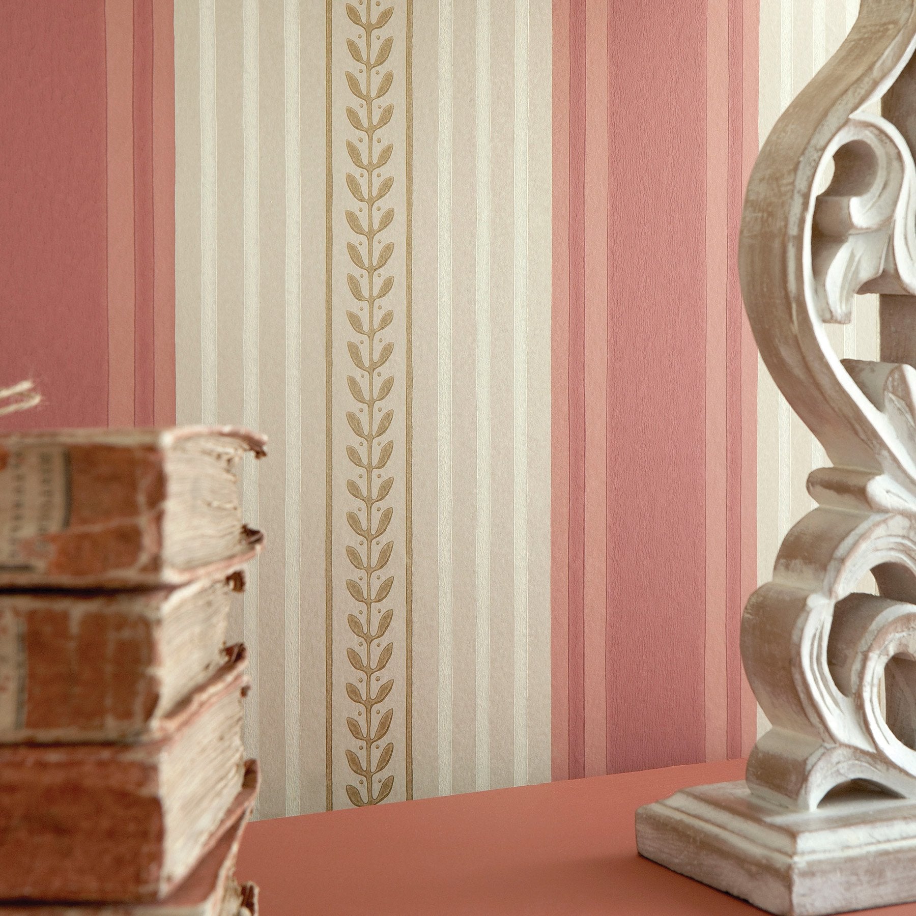 Little Greene Maddox St Medici behang sfeerbeeld