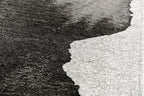 Close-up van het dessin van het Louis de Poortere Meditation Lagoon 2083 Black Shadow vloerkleed