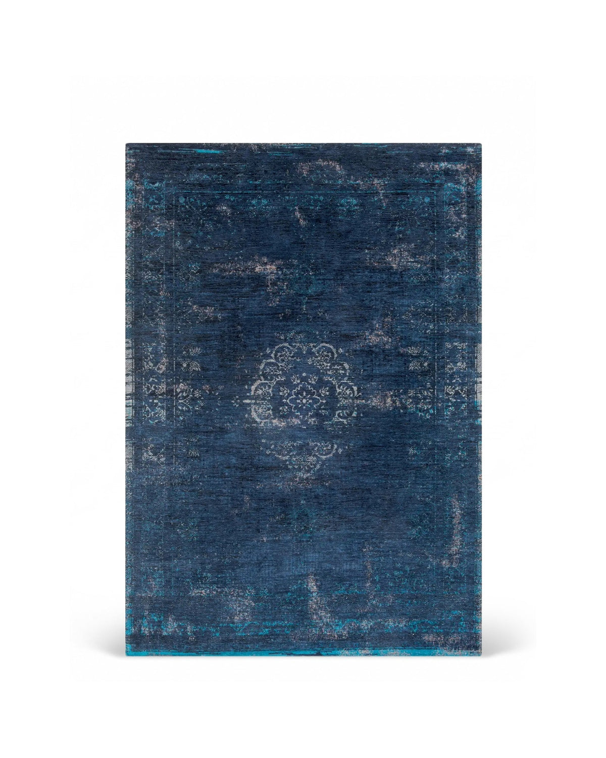 Louis de Poortere Fading World Medallion 8254 Blue Night vloerkleed