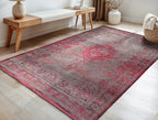 Louis de Poortere Fading World Medallion 8261 Pink Flash vloerkleed in interieur