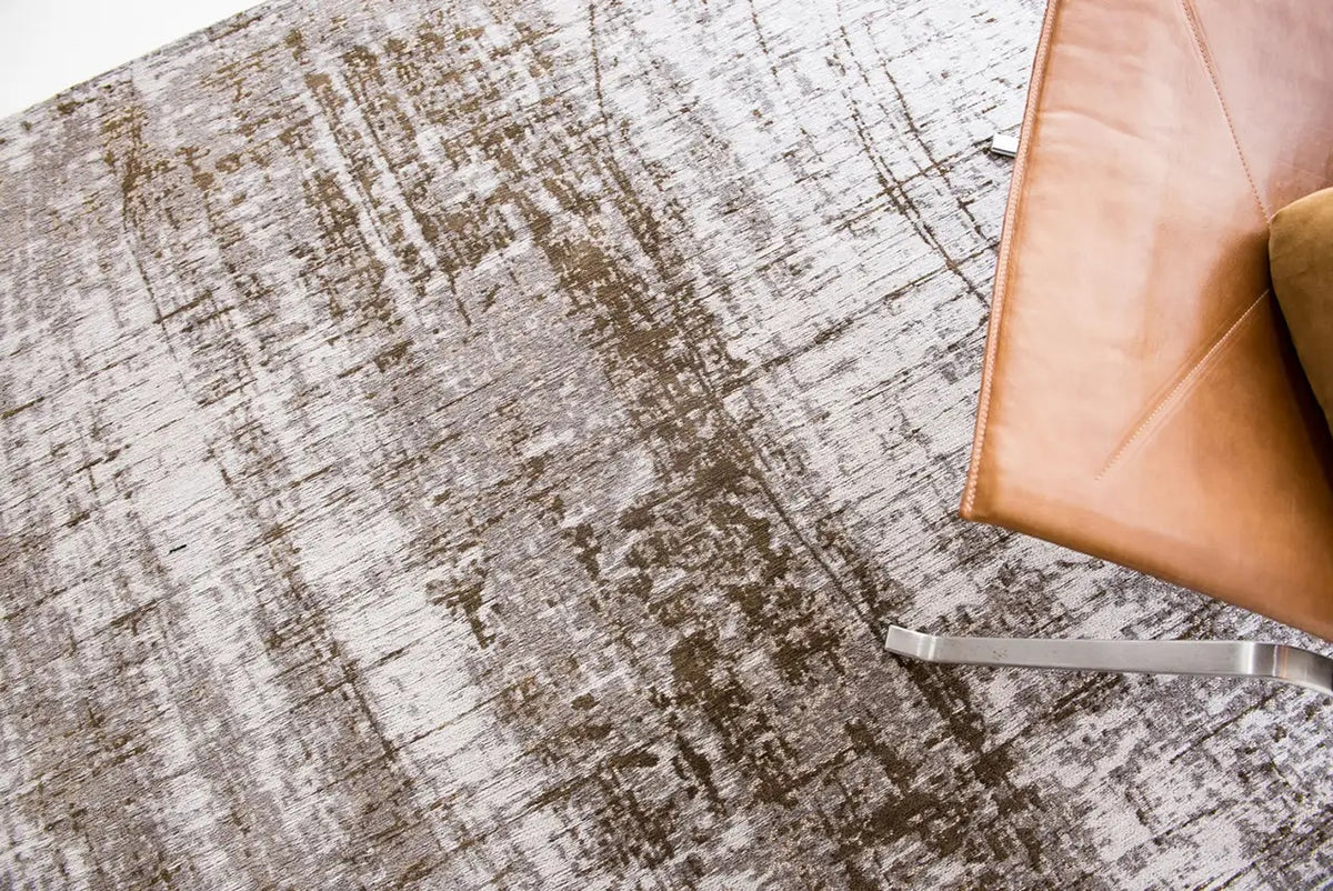 Louis de Poortere Mad Men Griff 8785 Concrete Jungle vloerkleed in interieur