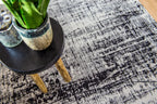 Louis de Poortere Mad Men Griff 8926 Metro Black & White vloerkleed in interieur