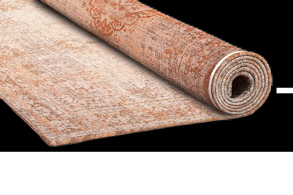 Louis de Poortere Fading World Medallion 9067 Salmon vloerkleed met een plooi, dun en soepel
