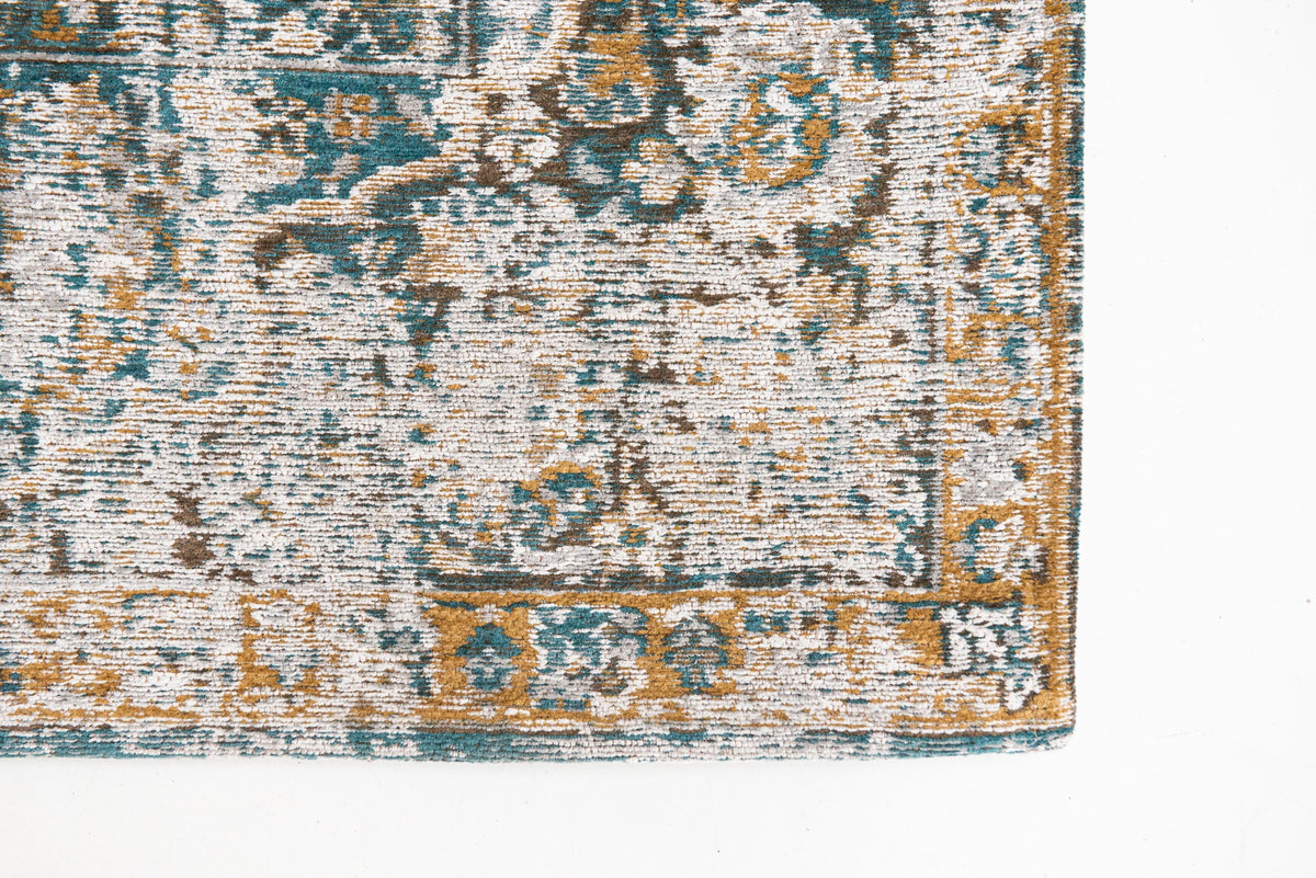 Zijaanzicht van het Louis de Poortere Antiquarian Bakhtiari 9127 Fener vloerkleed