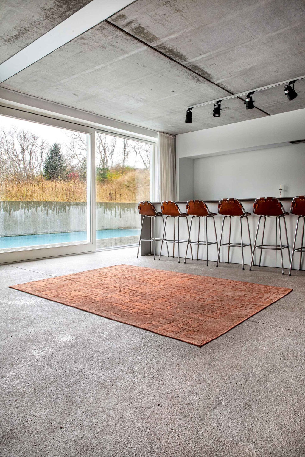 Louis de Poortere Structures Baobab 9199 Za Copper vloerkleed in interieur