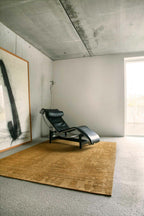 Louis de Poortere Structures Baobab 9201 Madagascar Gold vloerkleed in interieur