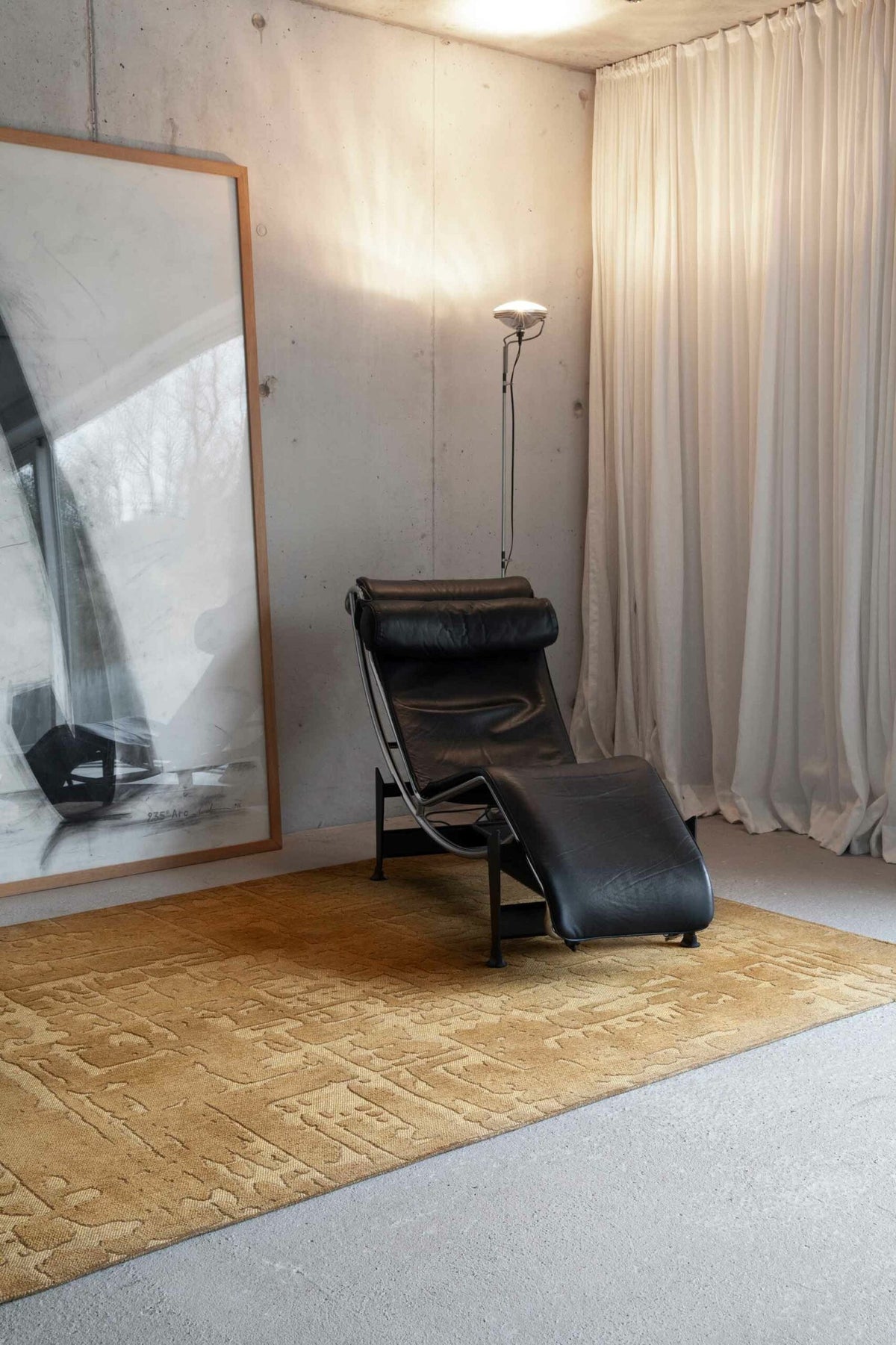 Louis de Poortere Structures Baobab 9201 Madagascar Gold vloerkleed in interieur