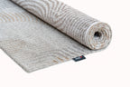 Louis de Poortere Meditation Coral 9229 Shell Beige vloerkleed, opgerold