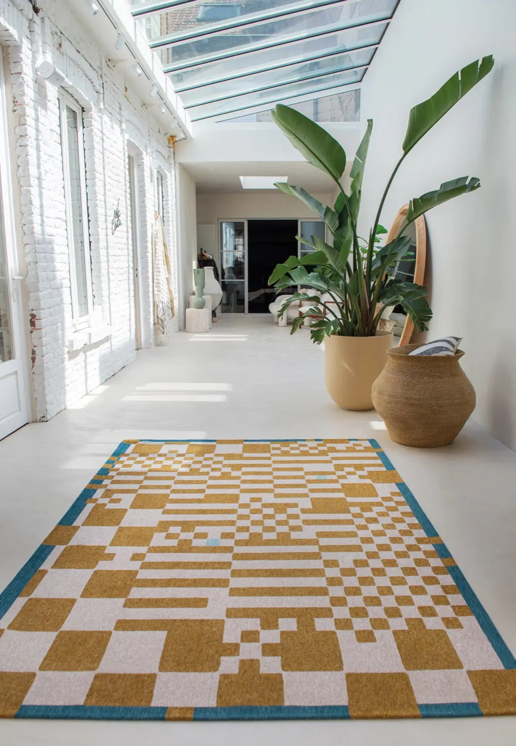 Louis de Poortere Craft Chess 9338 Honey vloerkleed in interieur