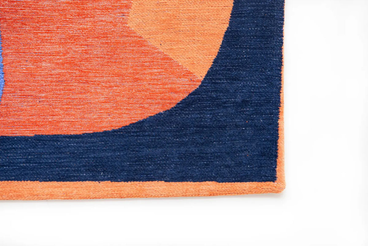Zijaanzicht van het Louis de Poortere Gallery Shapes 9368 Carpe Diem vloerkleed