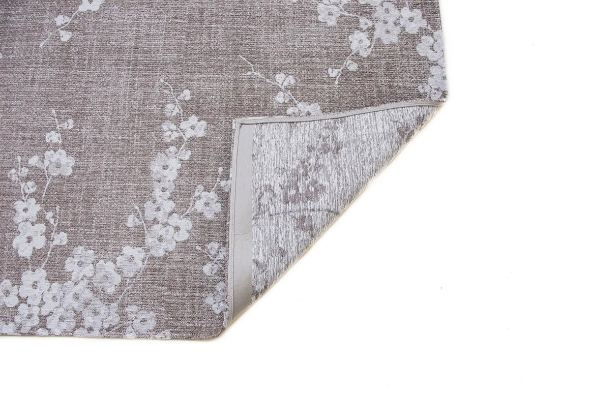 Achterkant van het Louis de Poortere Sakura 9373 Morning Mist vloerkleed