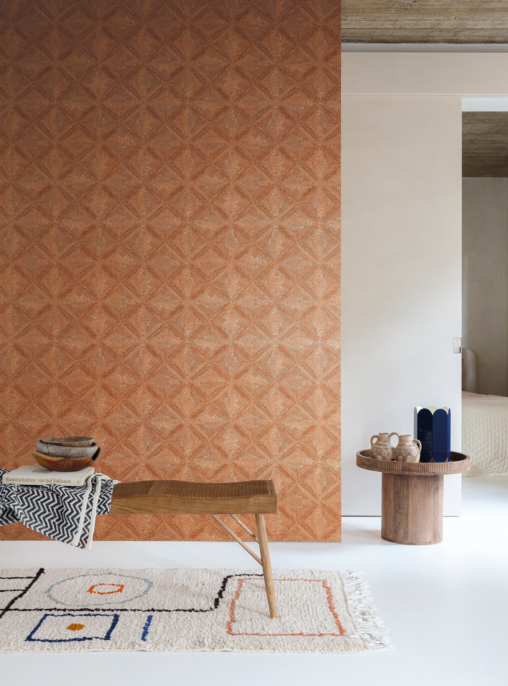 Masureel behang Khanta Sienna in interieur