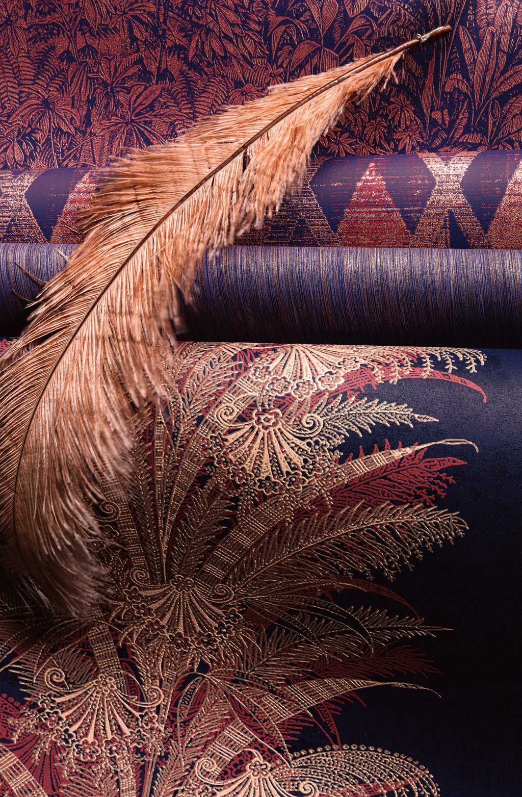 Masureel behang Verdura Burgundy in interieur