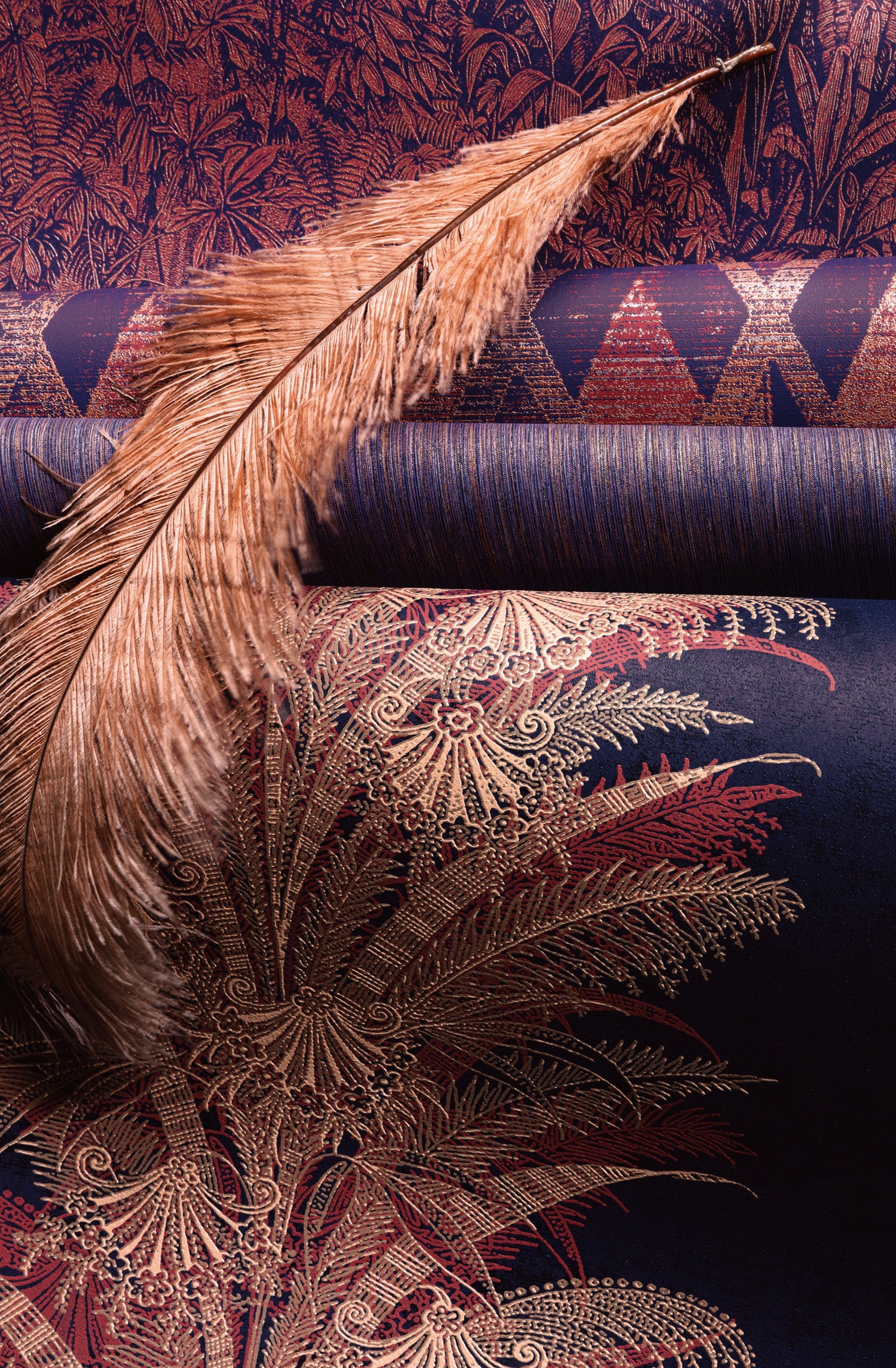 Masureel behang Verdura Burgundy in interieur