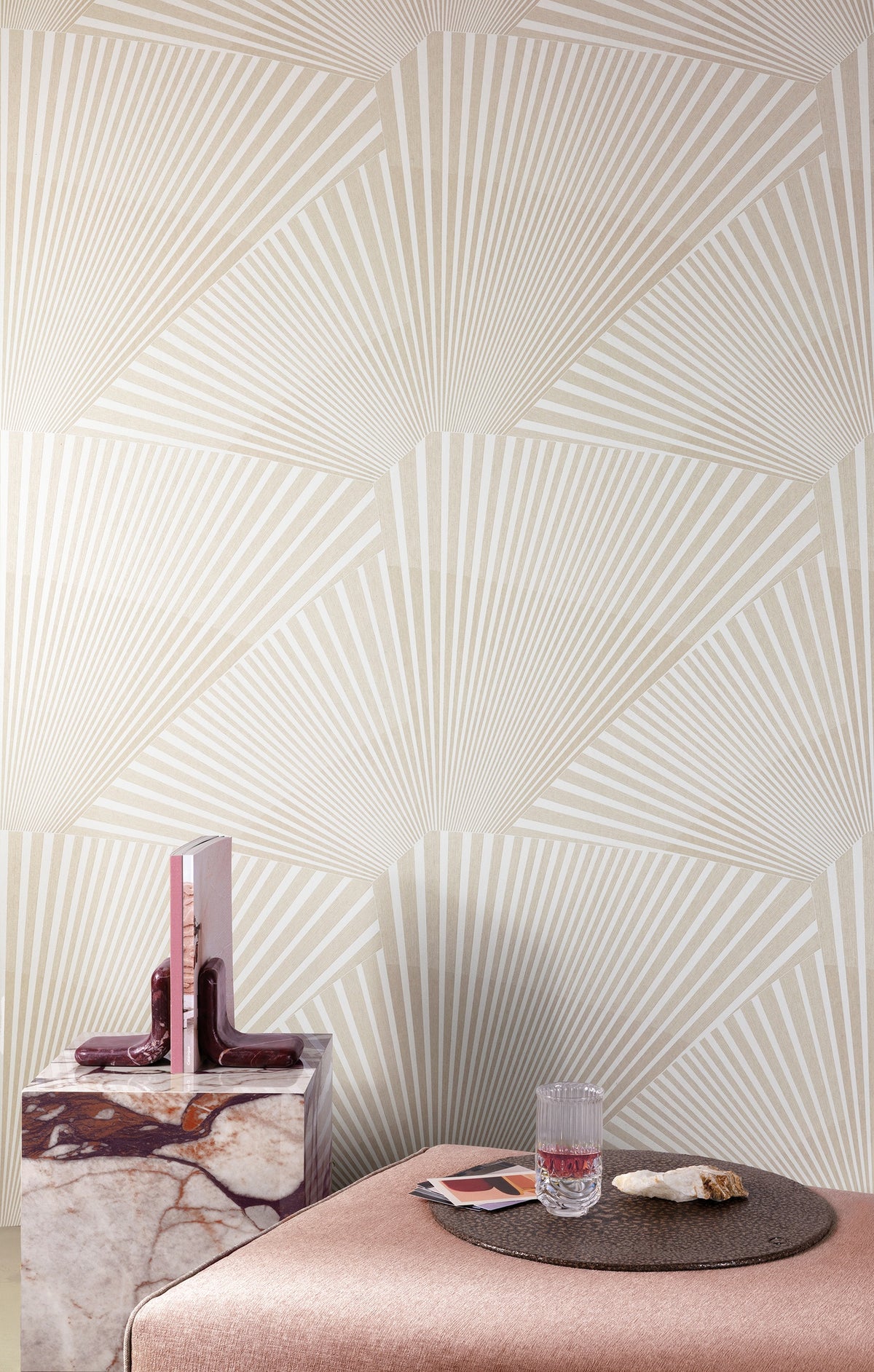 Masureel behang Raggiera Pumice in interieur