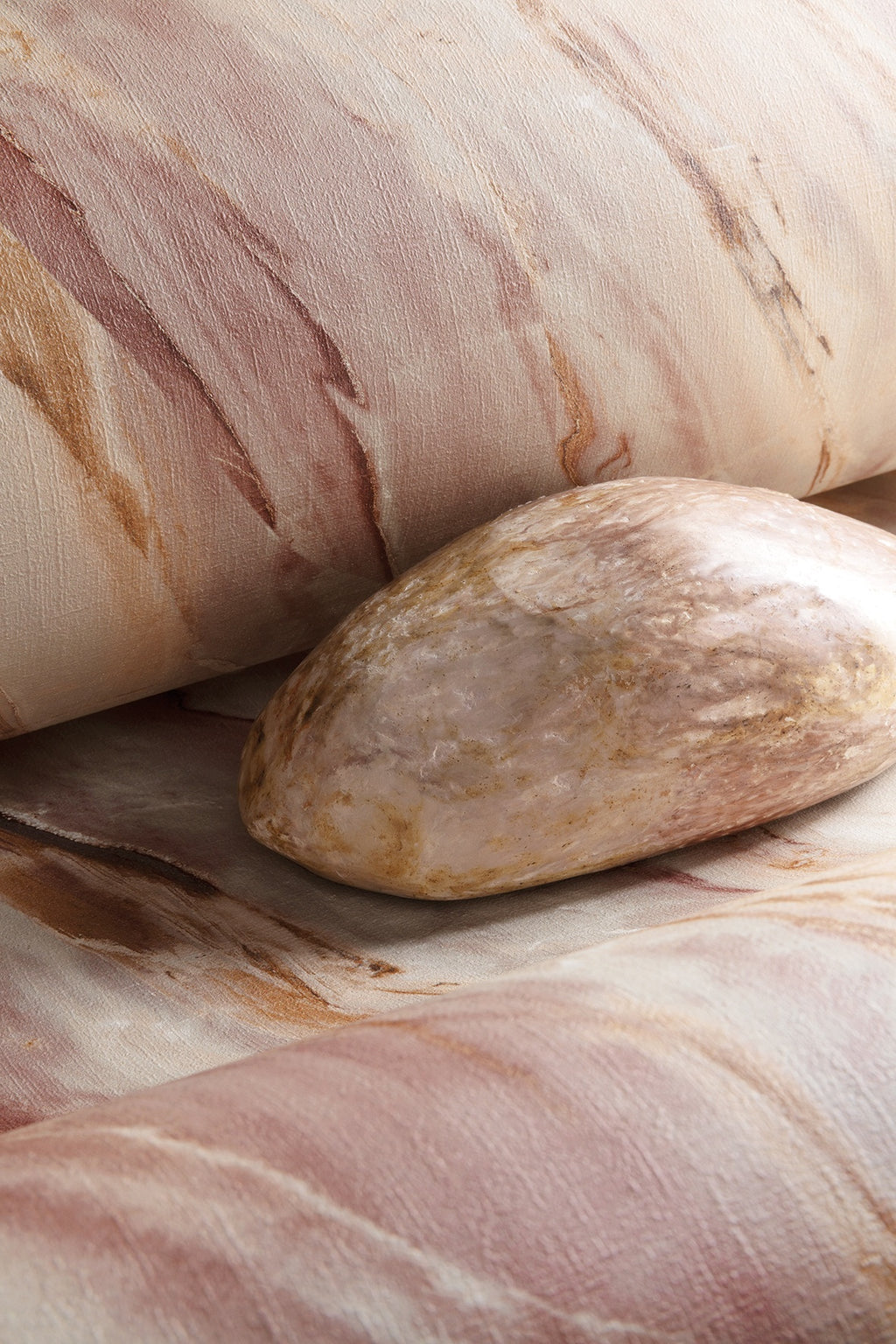 Masureel behang Orobico Plum, detail van het behang