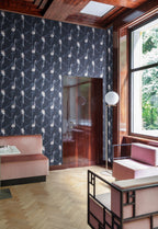 Masureel behang Kardinal Woodrose in interieur