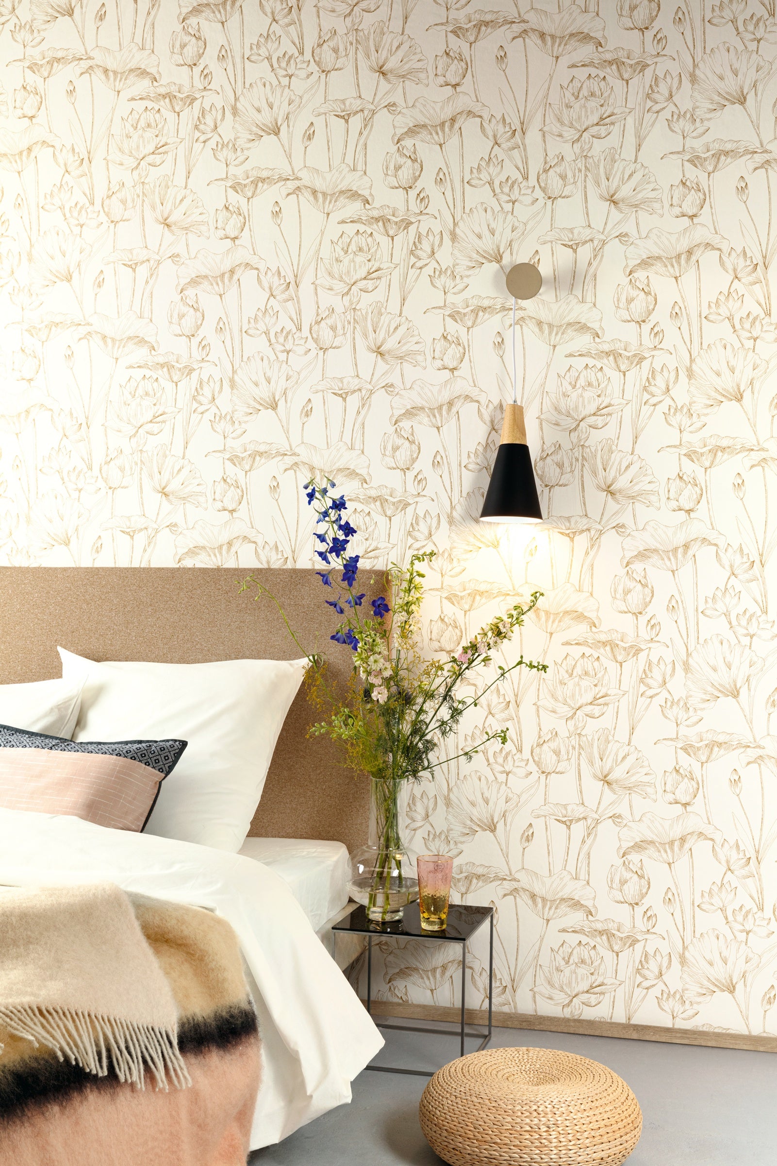 Masureel behang Lotus Gold in interieur