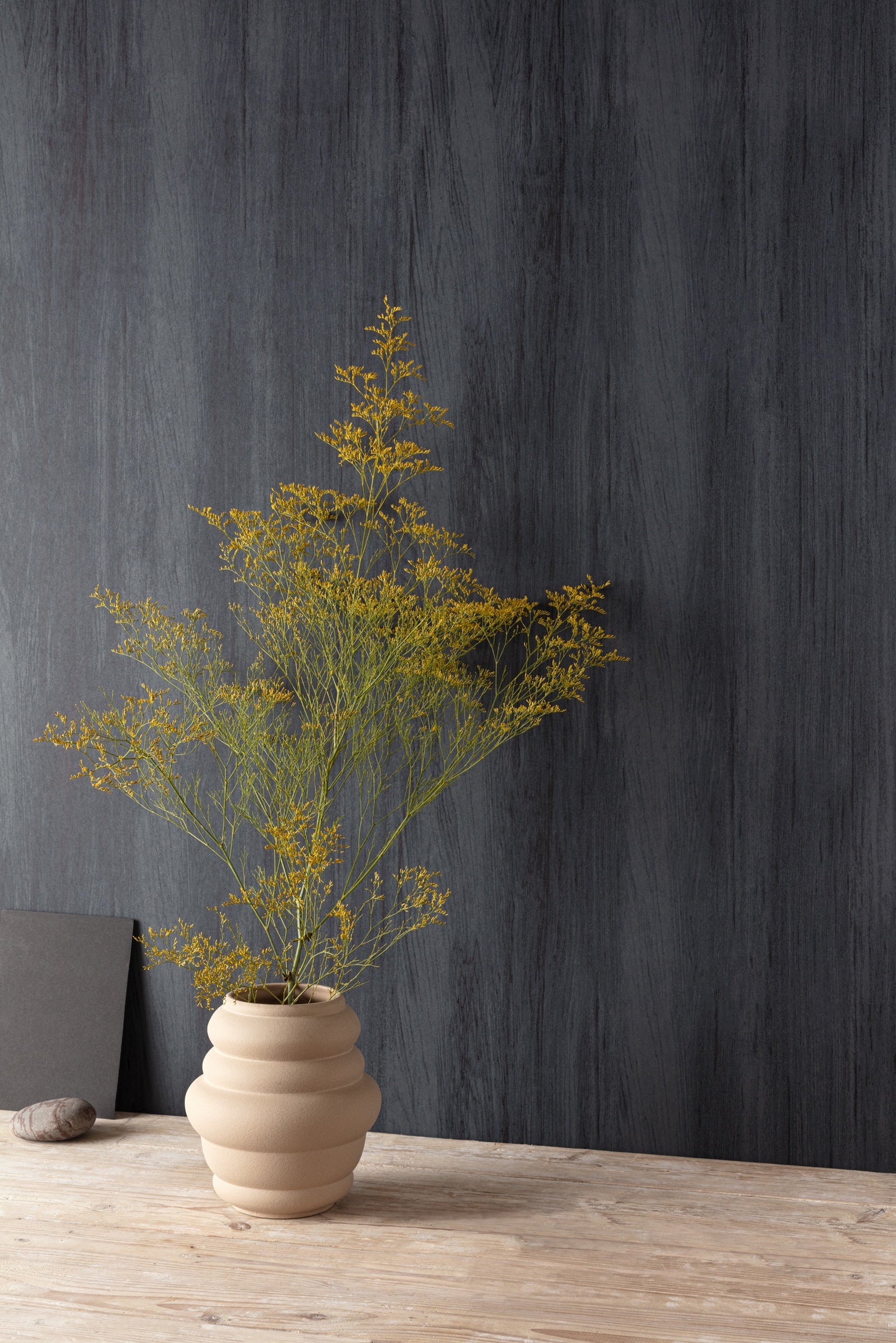 Masureel behang Wood Shadow in interieur