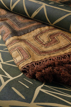 Masureel behang Bogolan Cocoon, detail van het behang