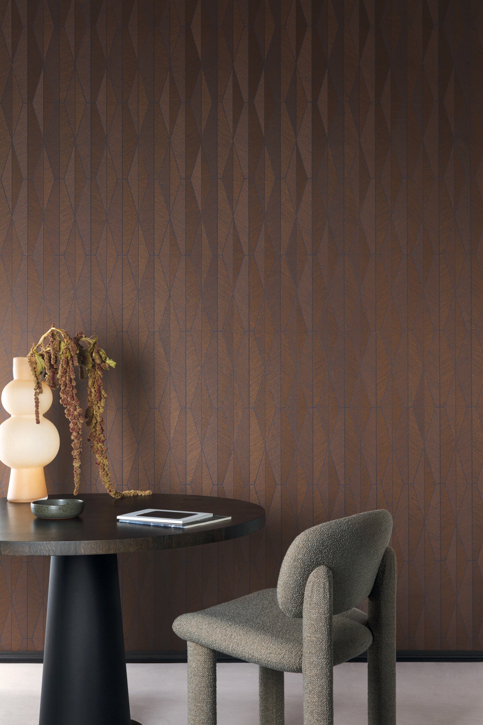 Masureel behang Ari Cinnamon in interieur