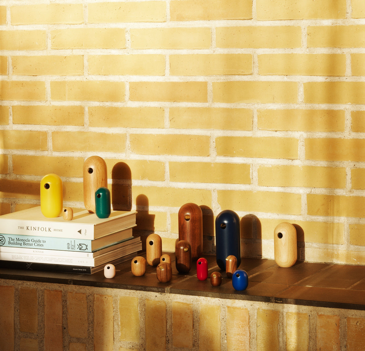 Normann Copenhagen Houten vogel Little Bird Eiken in een interieur