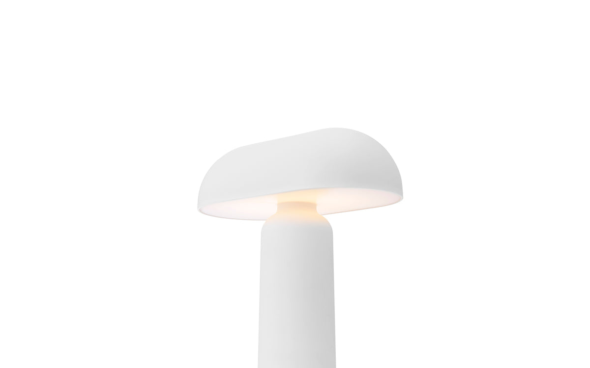 Detail van Normann Copenhagen Tafellamp Porta Wit