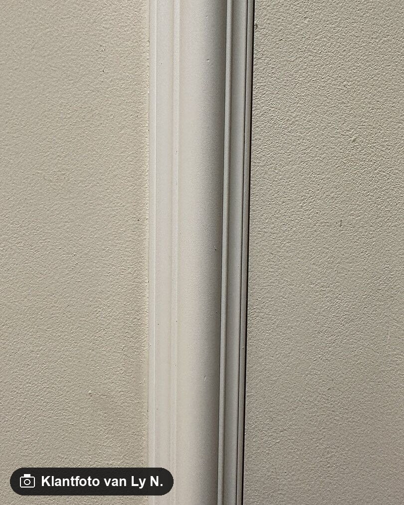 Klantfoto van Ly N. bij Orac P4020 Sierlijst muur