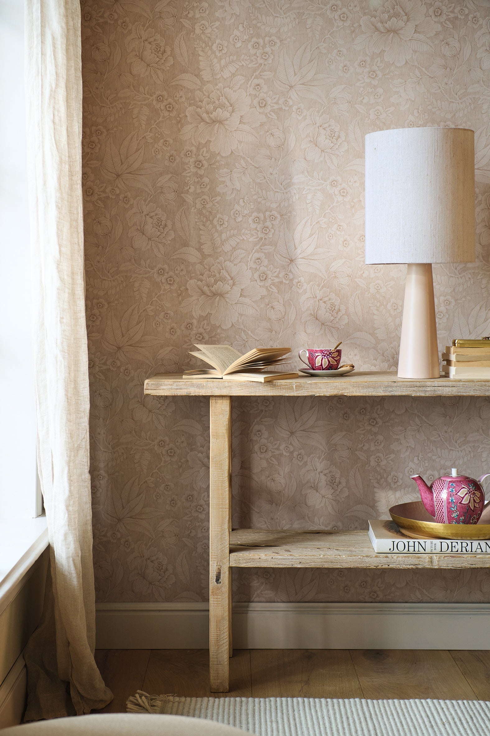 Pip Studio 6 behang Casa di Fiori 333100 fiore sand in interieur