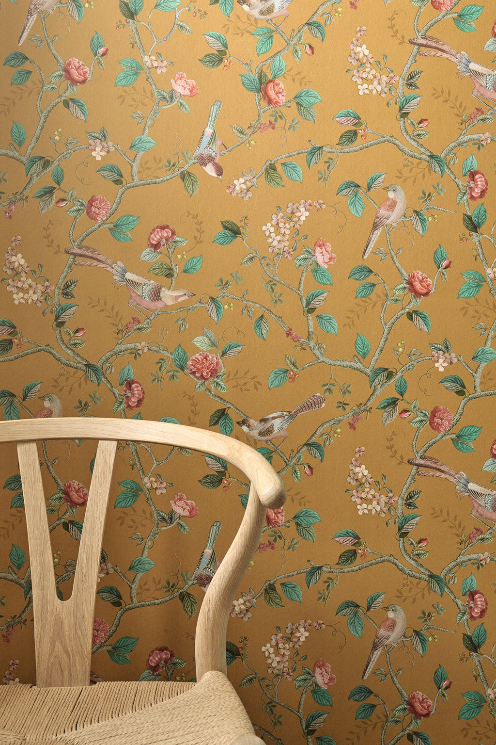 Pip Studio 6 behang Good Nightingale 333125 yellow in interieur