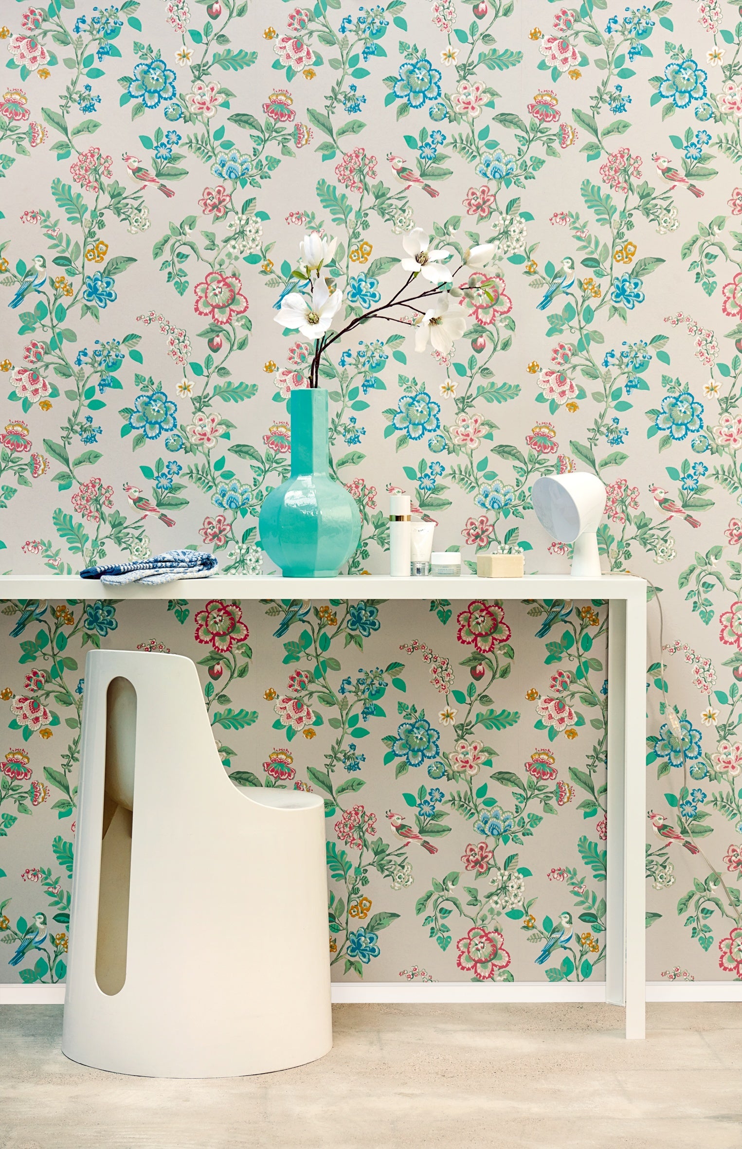 Pip Studio IV behang Botanical Print Beige 375060 in interieur