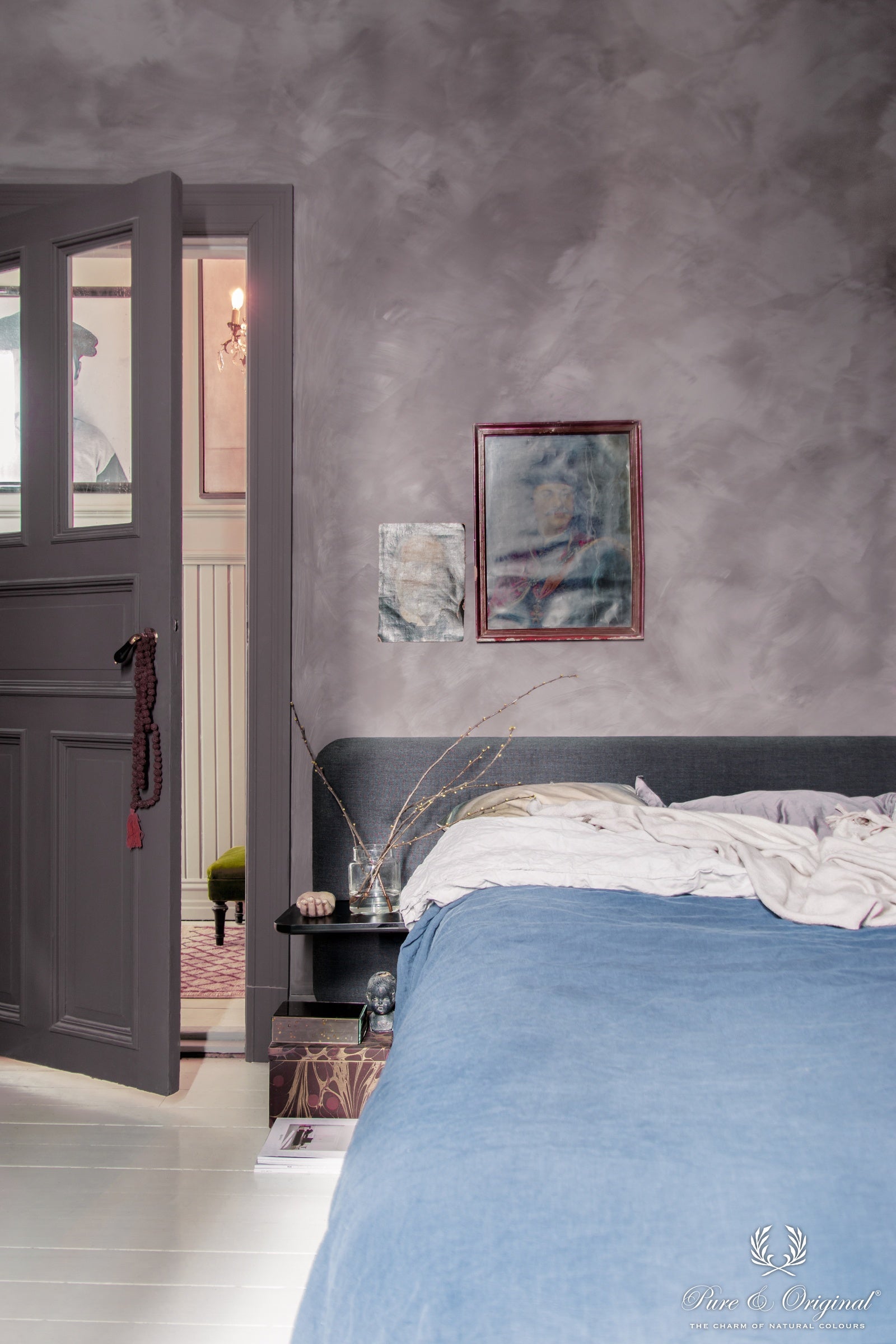 Pure & Original Aubergine Fresco kalkverf in interieur