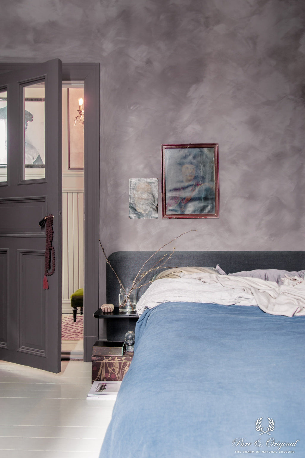 Pure & Original Aubergine Fresco kalkverf in interieur